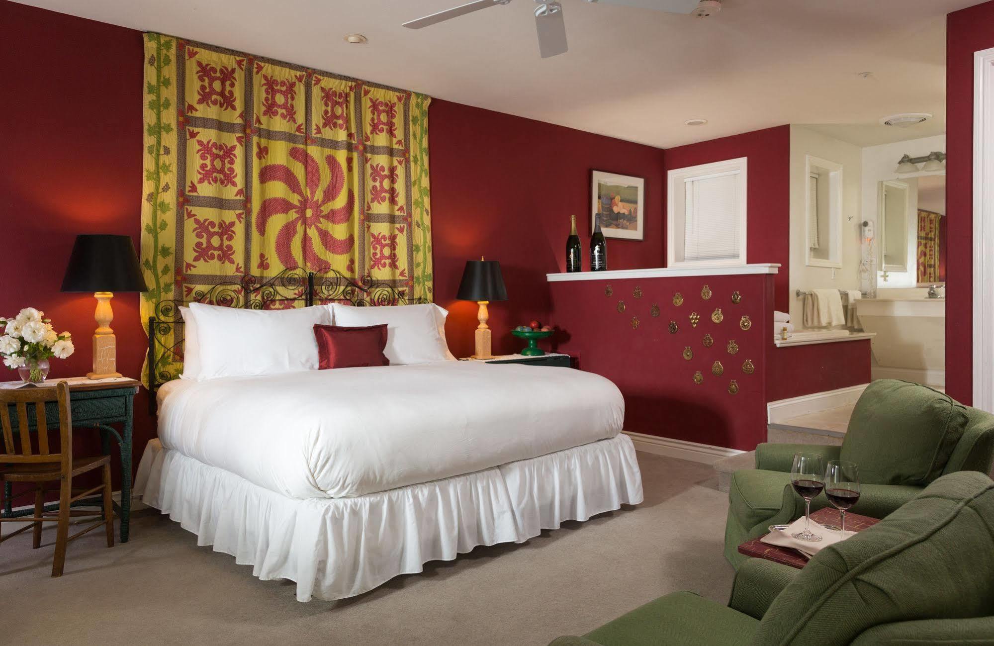 At Inn 4*