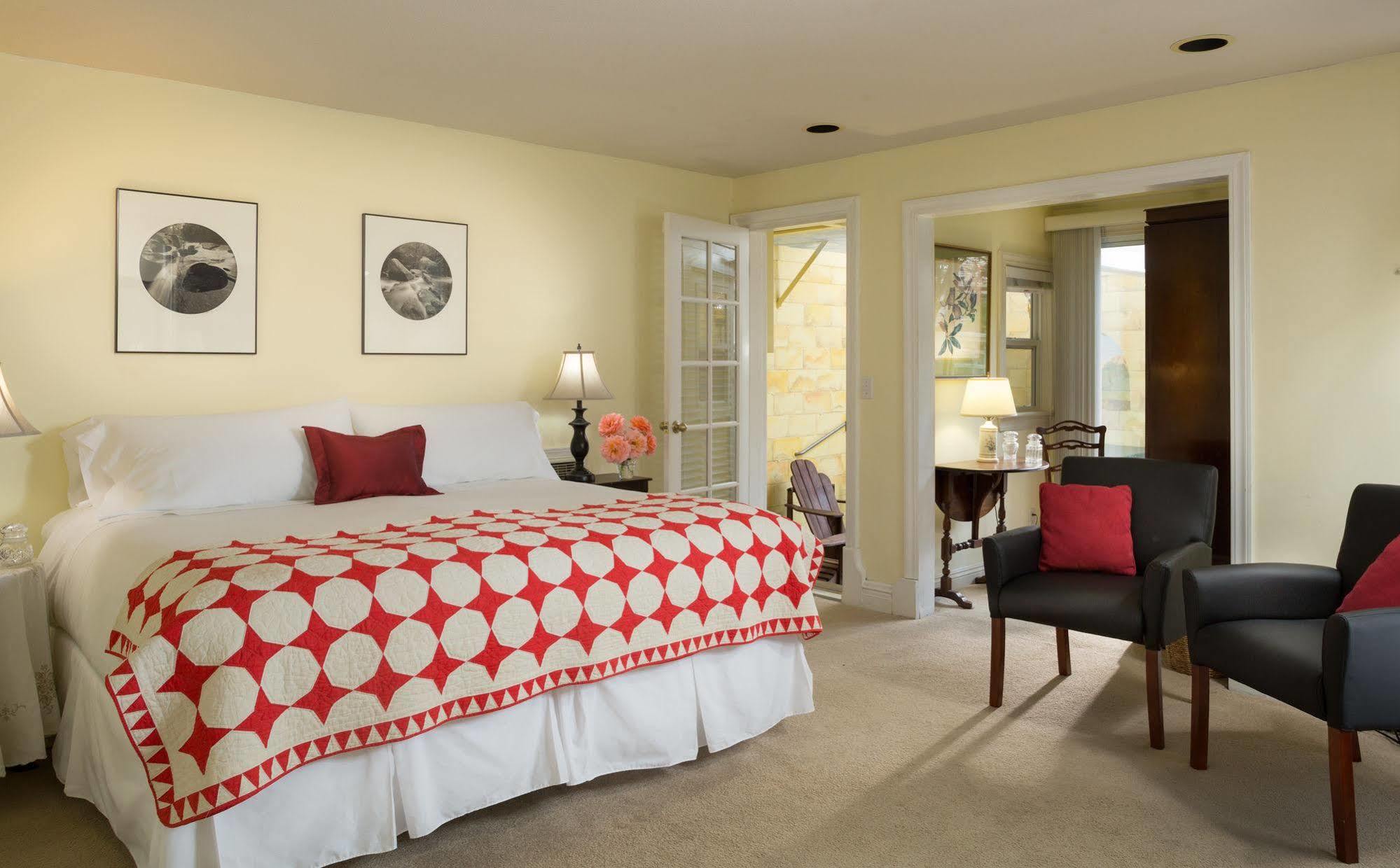 At 4* Occidental